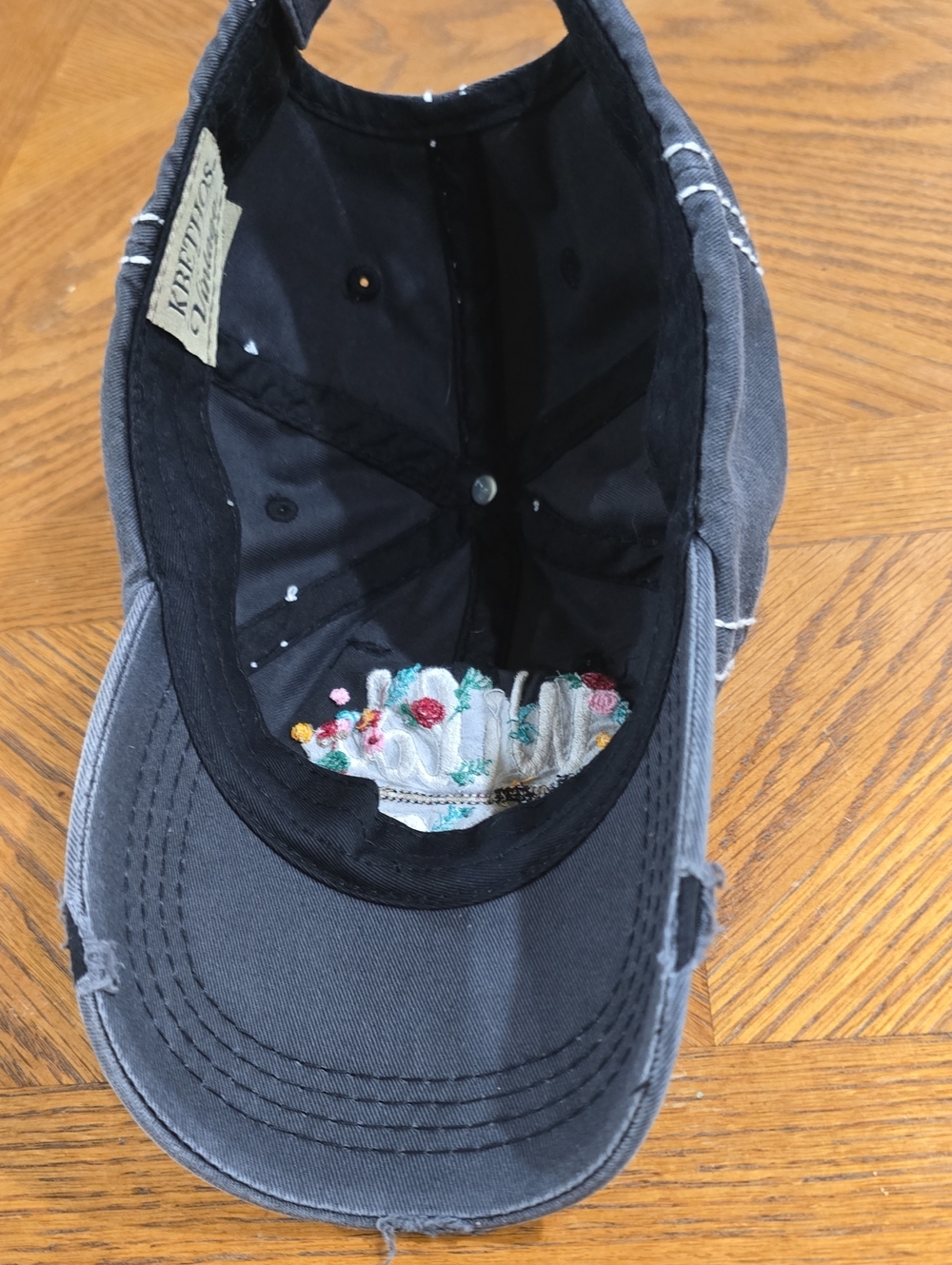 KBETHOS Charcoal Womens Cap with Multicolor Floral Embroidery - Picture 2 of 4